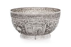 A FINE AND LARGE CHINESE EXPORT SILVER BOWL