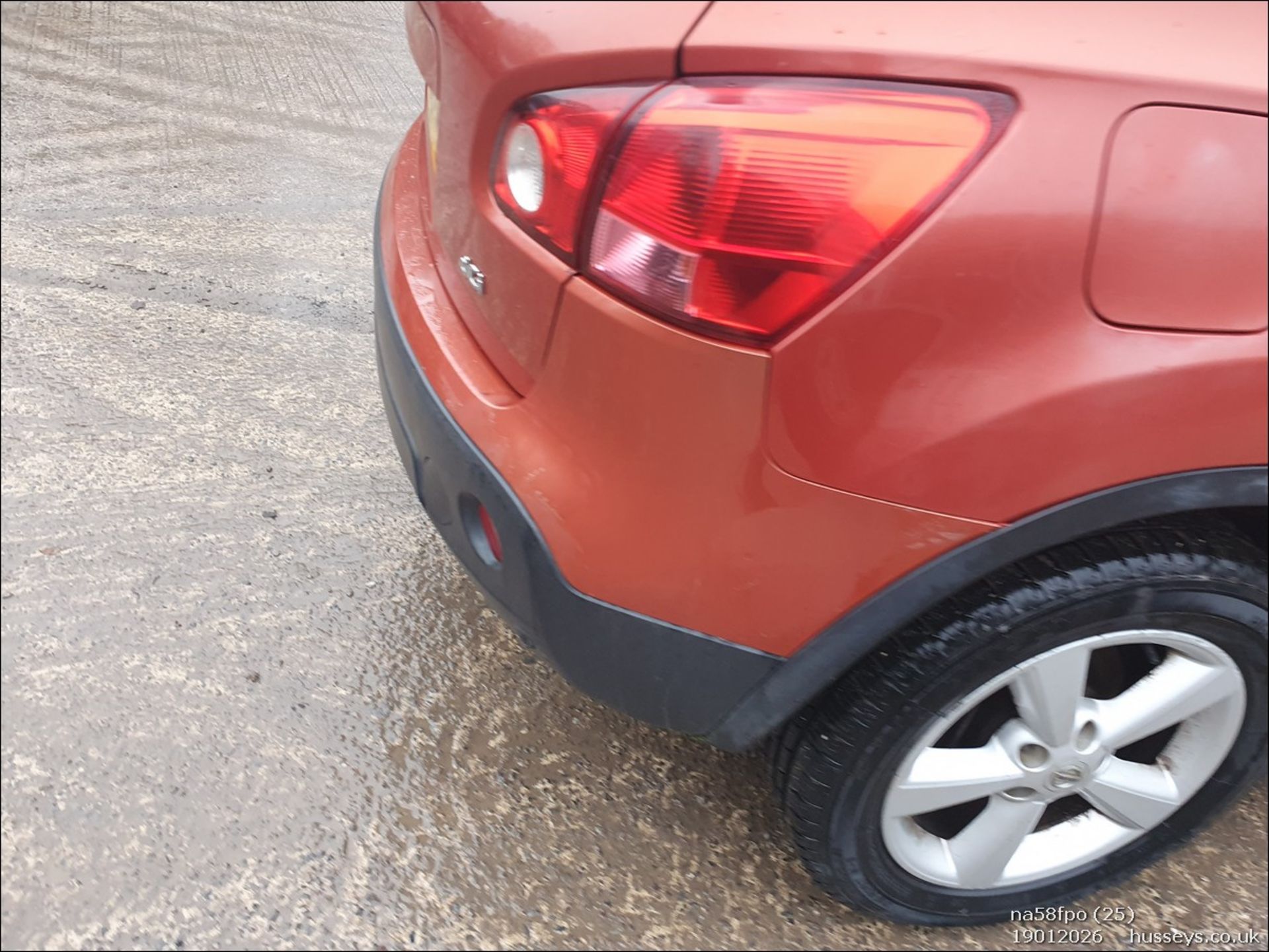08/58 NISSAN QASHQAI HATCHBACK ORANGE 1461CC MANUAL DIESEL NA58FPO - Image 25 of 42