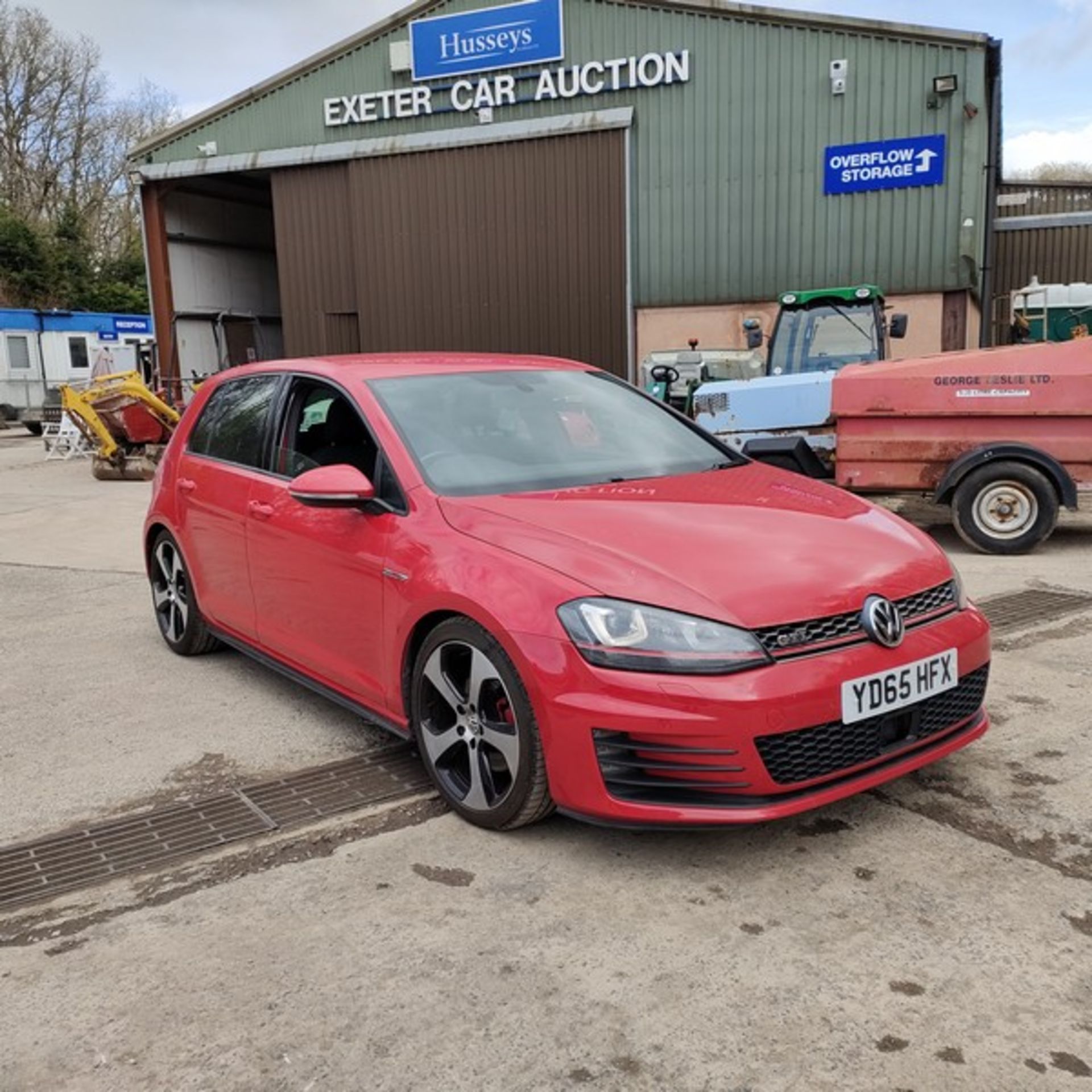 15/65 VOLKSWAGEN GOLF GTI 1984CC PETROL 5 DOOR HATCHBACK 72K YD65HFX - Image 2 of 47