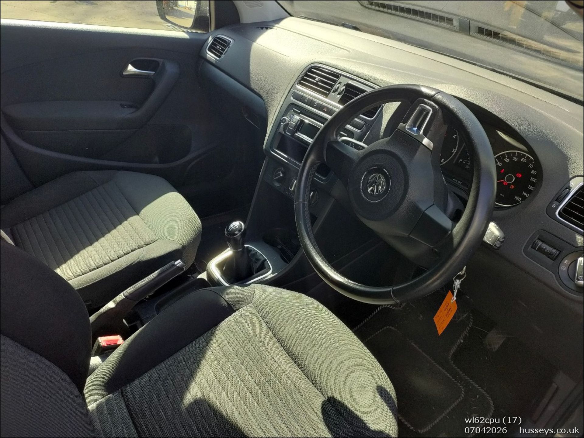 12/62 VW POLO 1199CC 5 SPEED MANUAL DIESEL GREY 5 DOOR HATCHBACK WL62CPU - Image 17 of 18