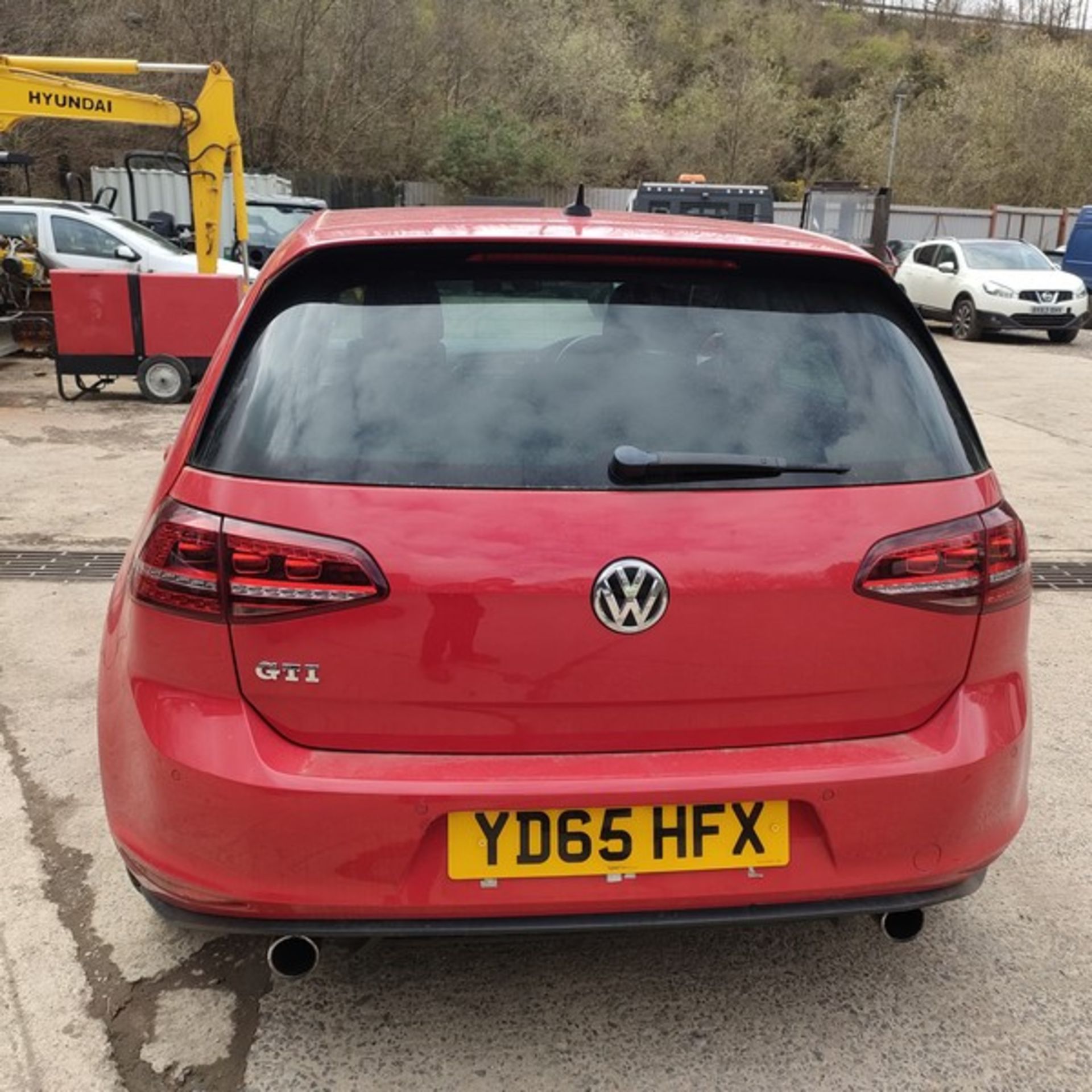 15/65 VOLKSWAGEN GOLF GTI 1984CC PETROL 5 DOOR HATCHBACK 72K YD65HFX - Image 22 of 47