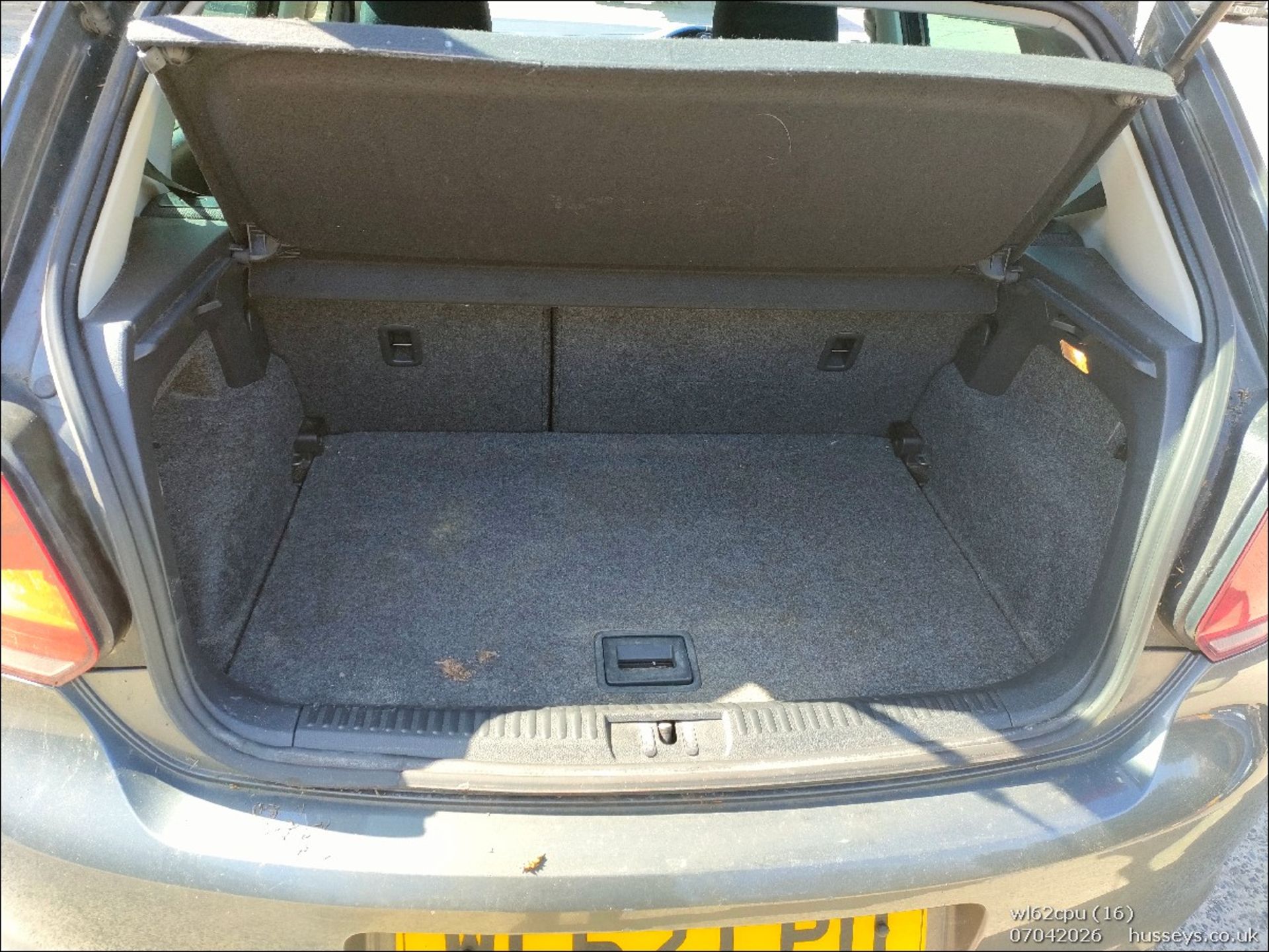 12/62 VW POLO 1199CC 5 SPEED MANUAL DIESEL GREY 5 DOOR HATCHBACK WL62CPU - Image 16 of 18