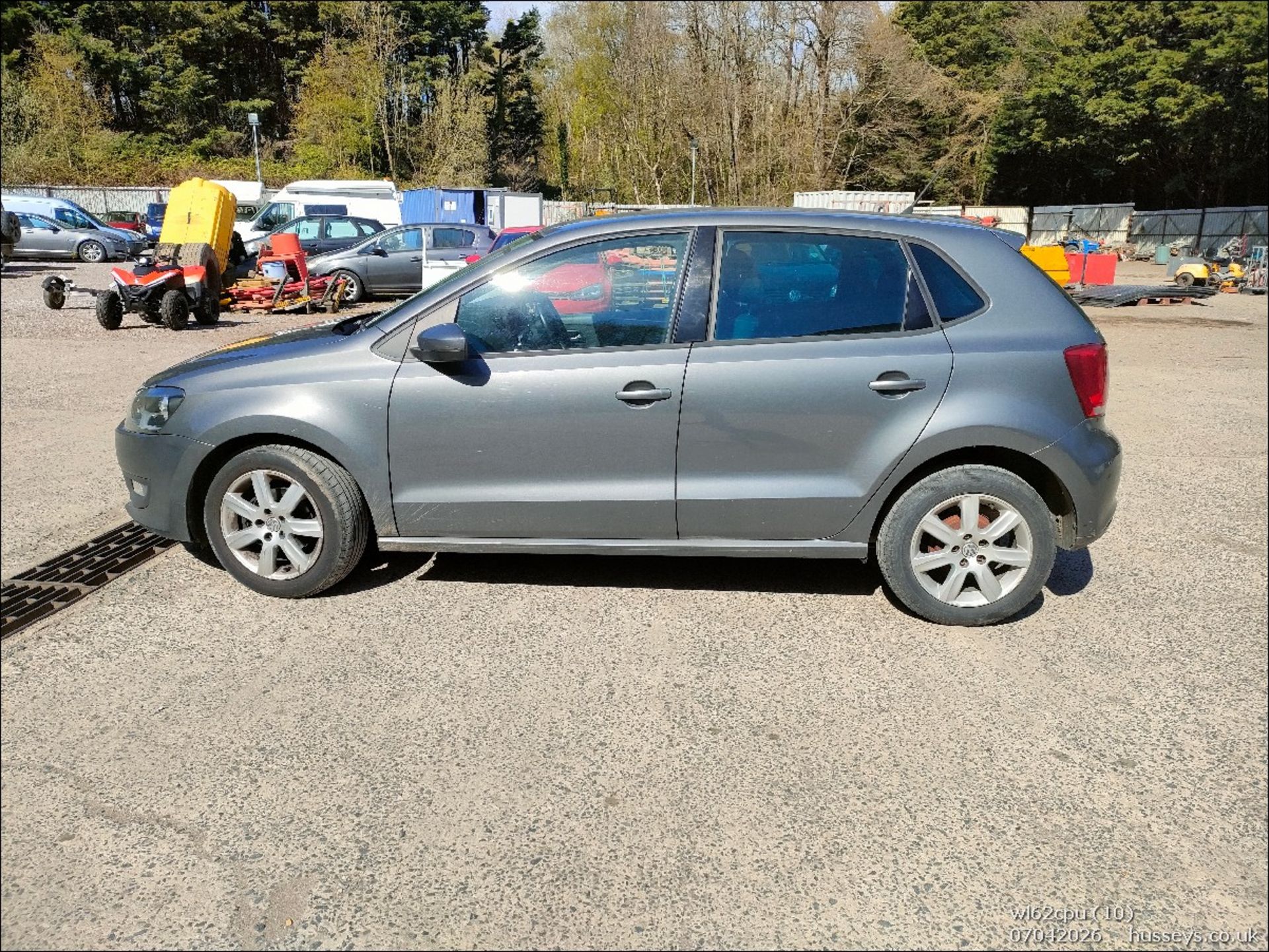 12/62 VW POLO 1199CC 5 SPEED MANUAL DIESEL GREY 5 DOOR HATCHBACK WL62CPU - Image 10 of 18