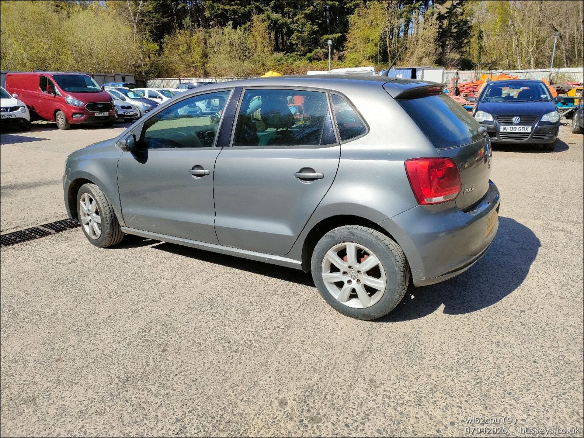 12/62 VW POLO 1199CC 5 SPEED MANUAL DIESEL GREY 5 DOOR HATCHBACK WL62CPU - Image 9 of 18
