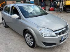 09/59 VAUXHALL ASTRA CLUB TWINPORT 1364cc 5 Spd Manual Petrol 5 Dr H/Back (Silver, 217k) LV59MMF