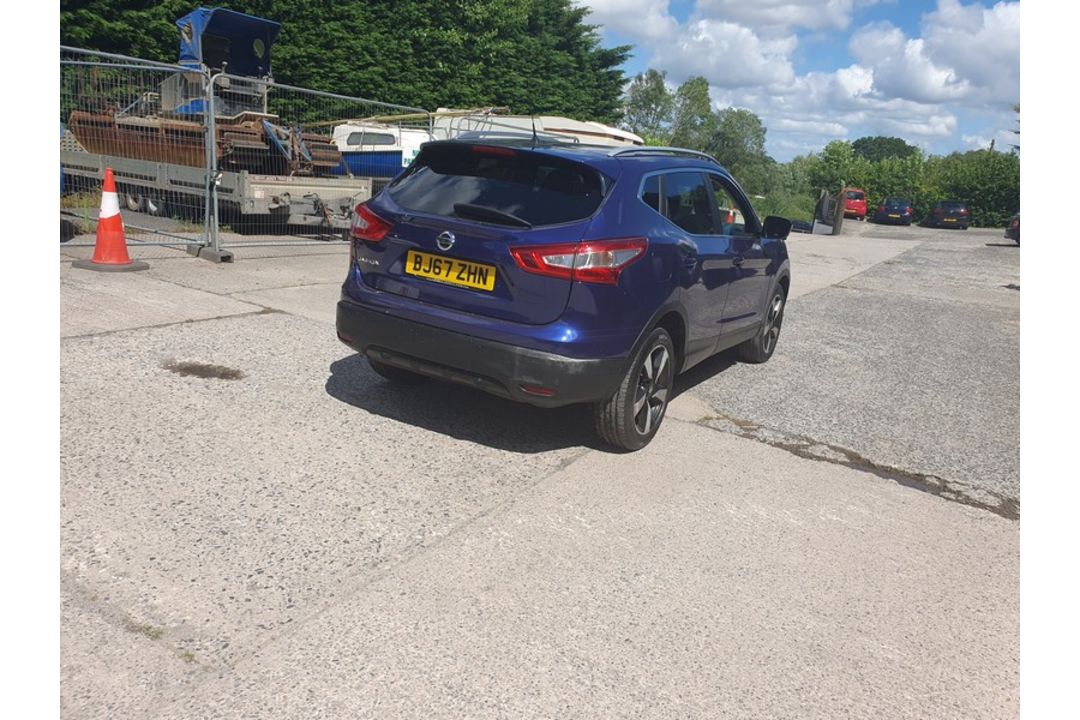 17/67 NISSAN QASHQAI N-CONNECTA DCI 1461cc 6 Spd Manual Diesel 5 Dr H/Back (Blue, 88k) BJ67ZHN - Image 6 of 33