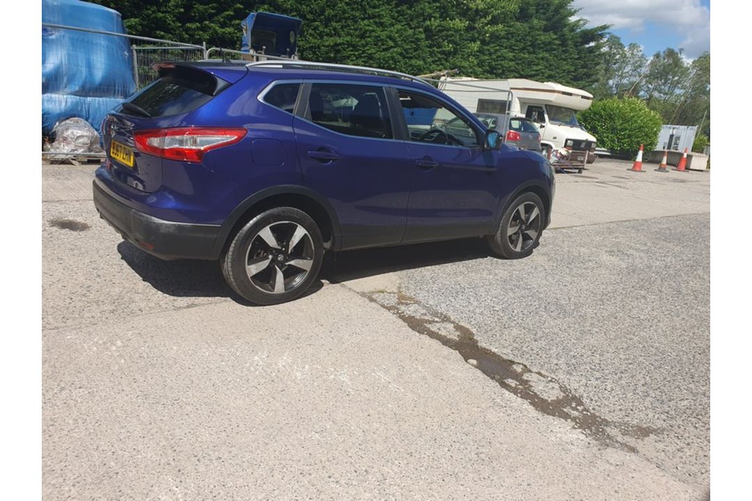 17/67 NISSAN QASHQAI N-CONNECTA DCI 1461cc 6 Spd Manual Diesel 5 Dr H/Back (Blue, 88k) BJ67ZHN - Image 5 of 33