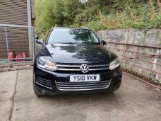 10/10 VOLKSWAGEN TOUAREG SE V6TDI B-TECH A 2967cc 8 Spd Auto Diesel Estate (Black, 126k) YS10VKW