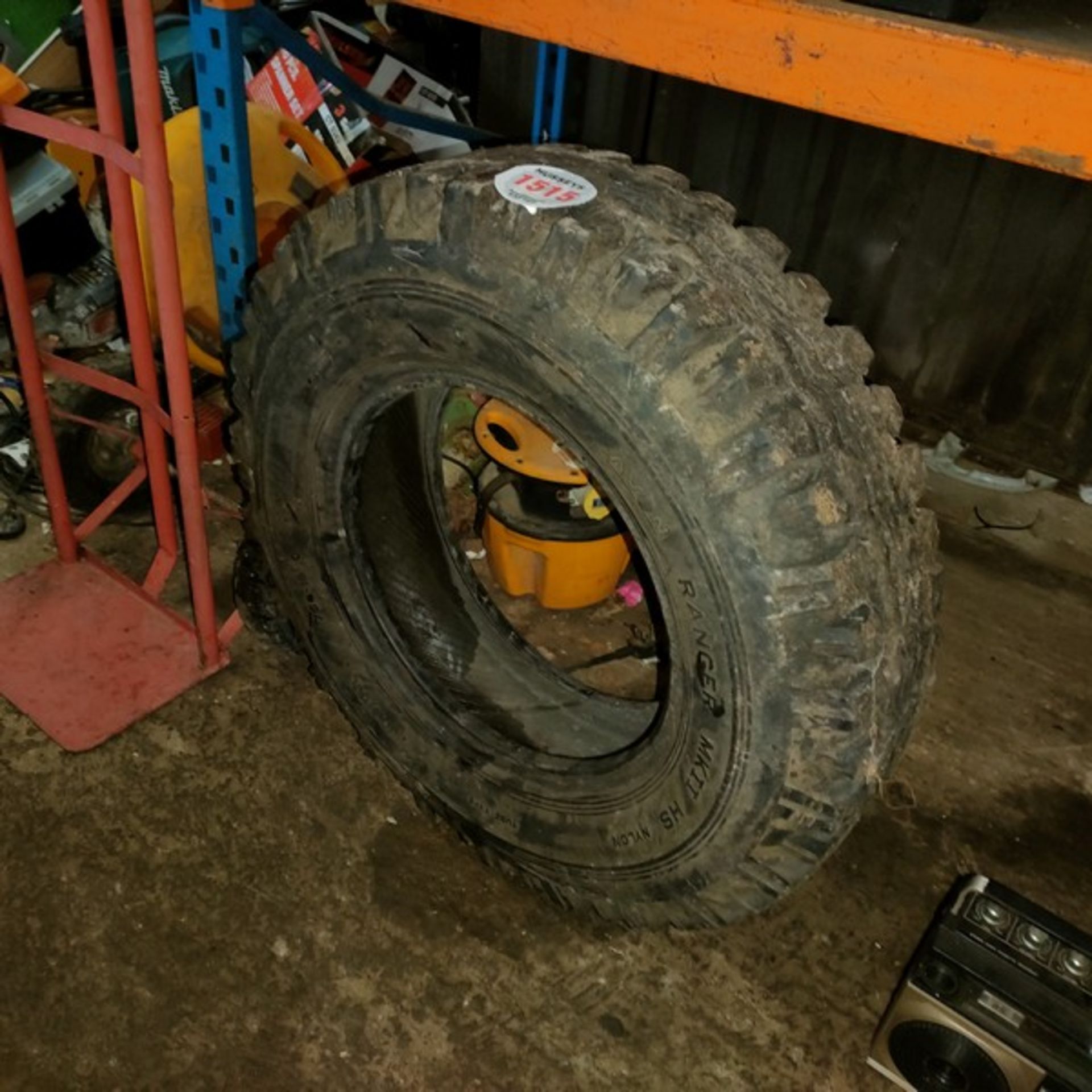 LAND ROVER TYRE 7-50X16