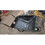 WHEELBARROW *** No Vat On Hammer - Auctioneers Mar