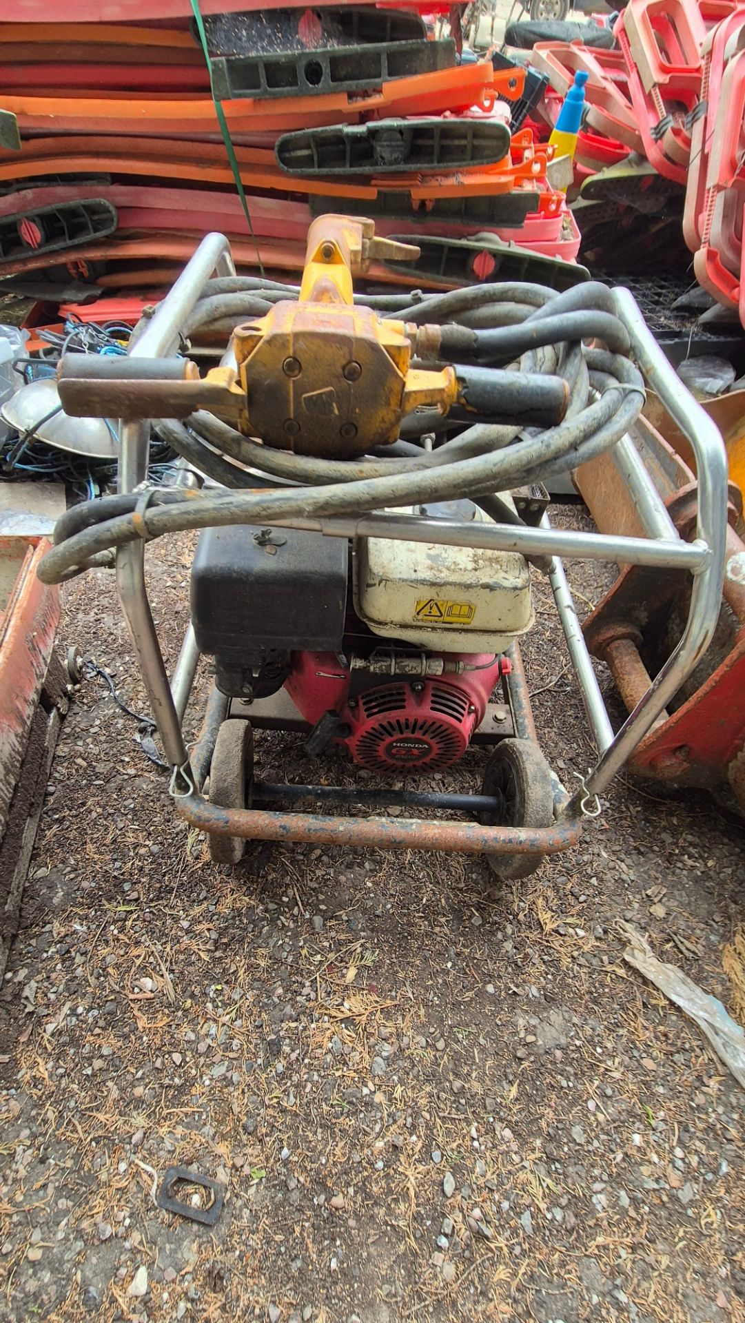 JCB HYDRAULIC BREAKER PACK - Image 2 of 2