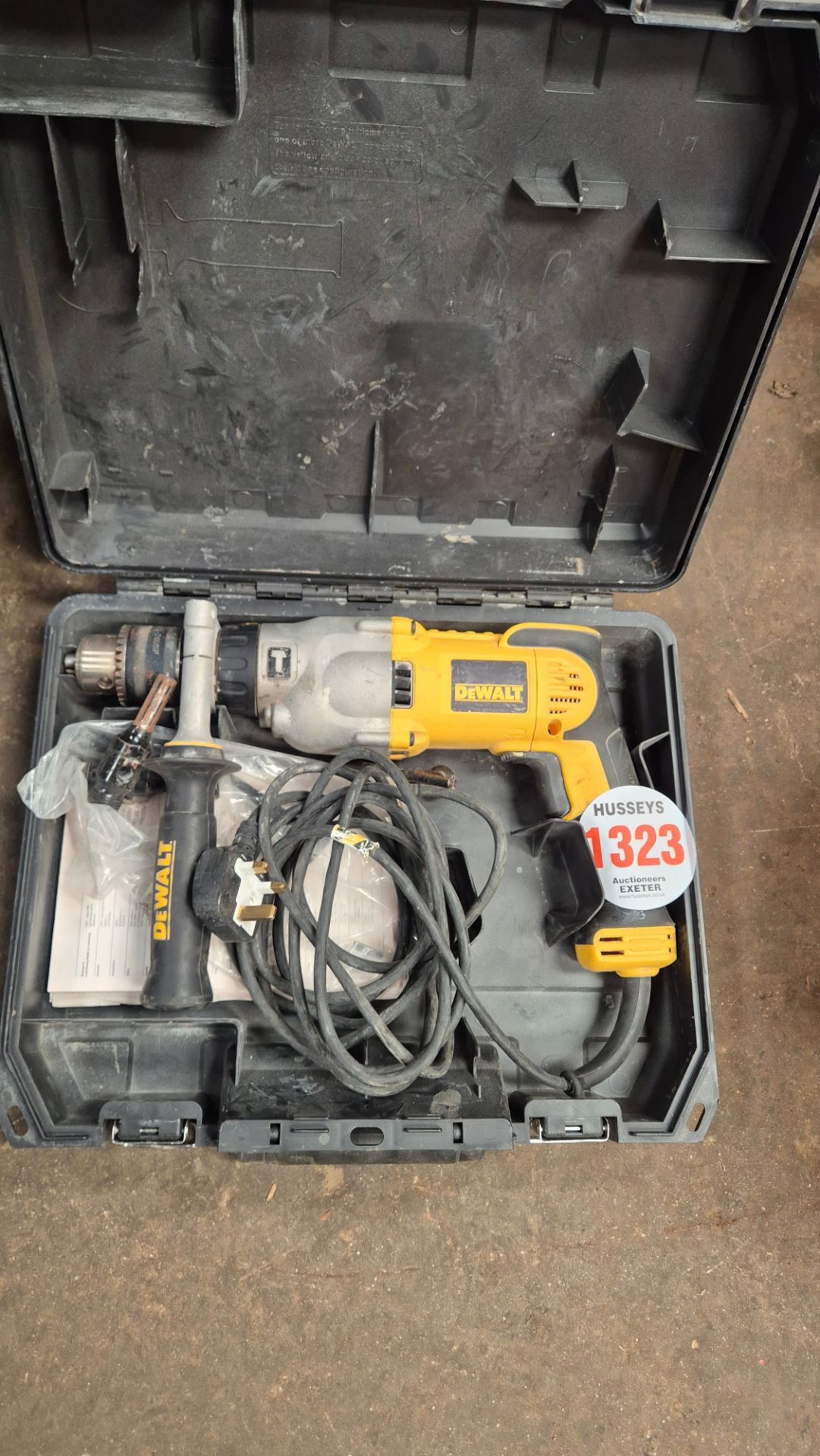 DEWALT DRILL *** No Vat On Hammer - Auctioneers Ma