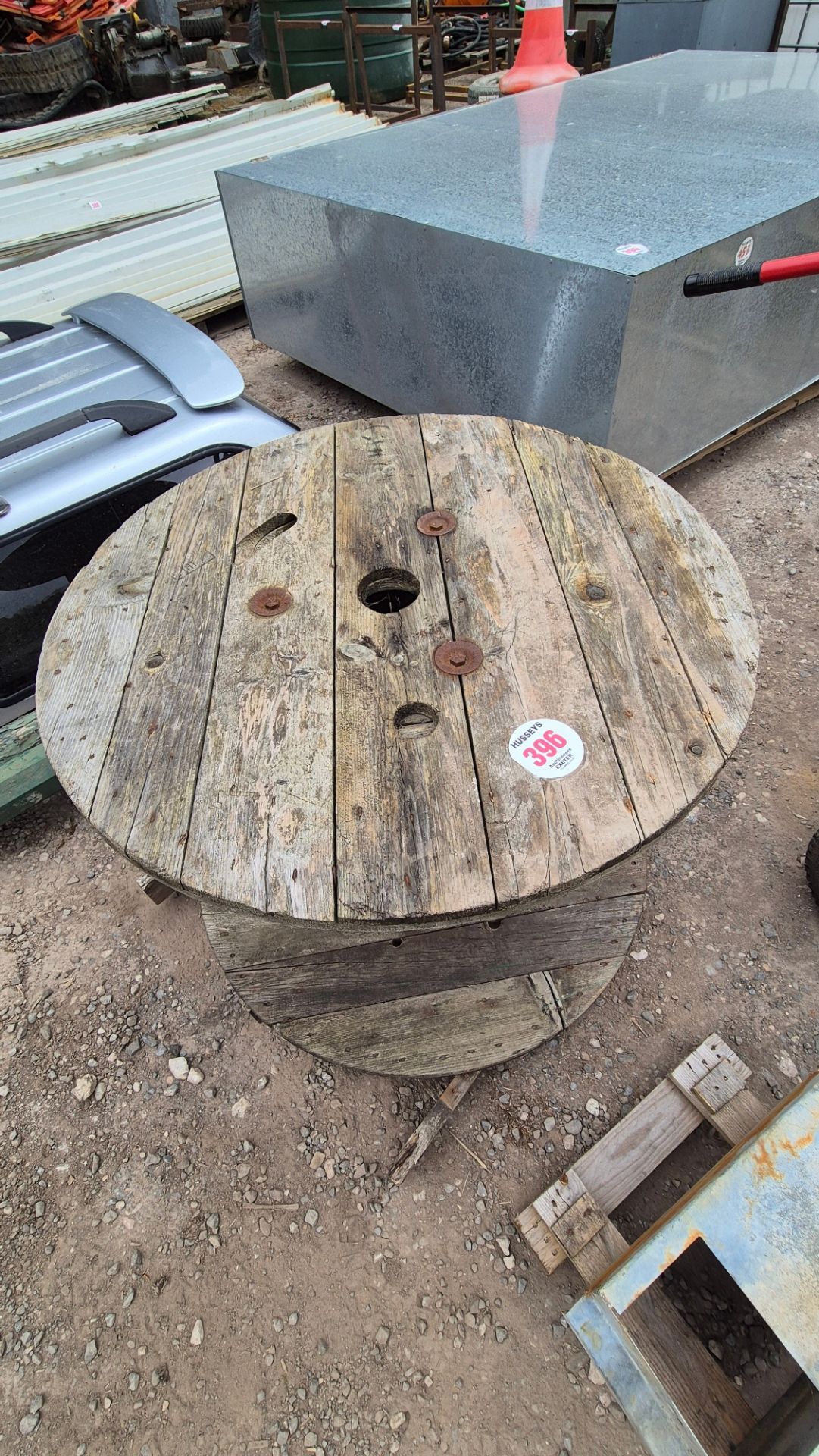 WOODEN CABLE REEL *** No Vat On Hammer - Auctione