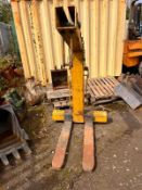 HD CRANE FLYING FORKS