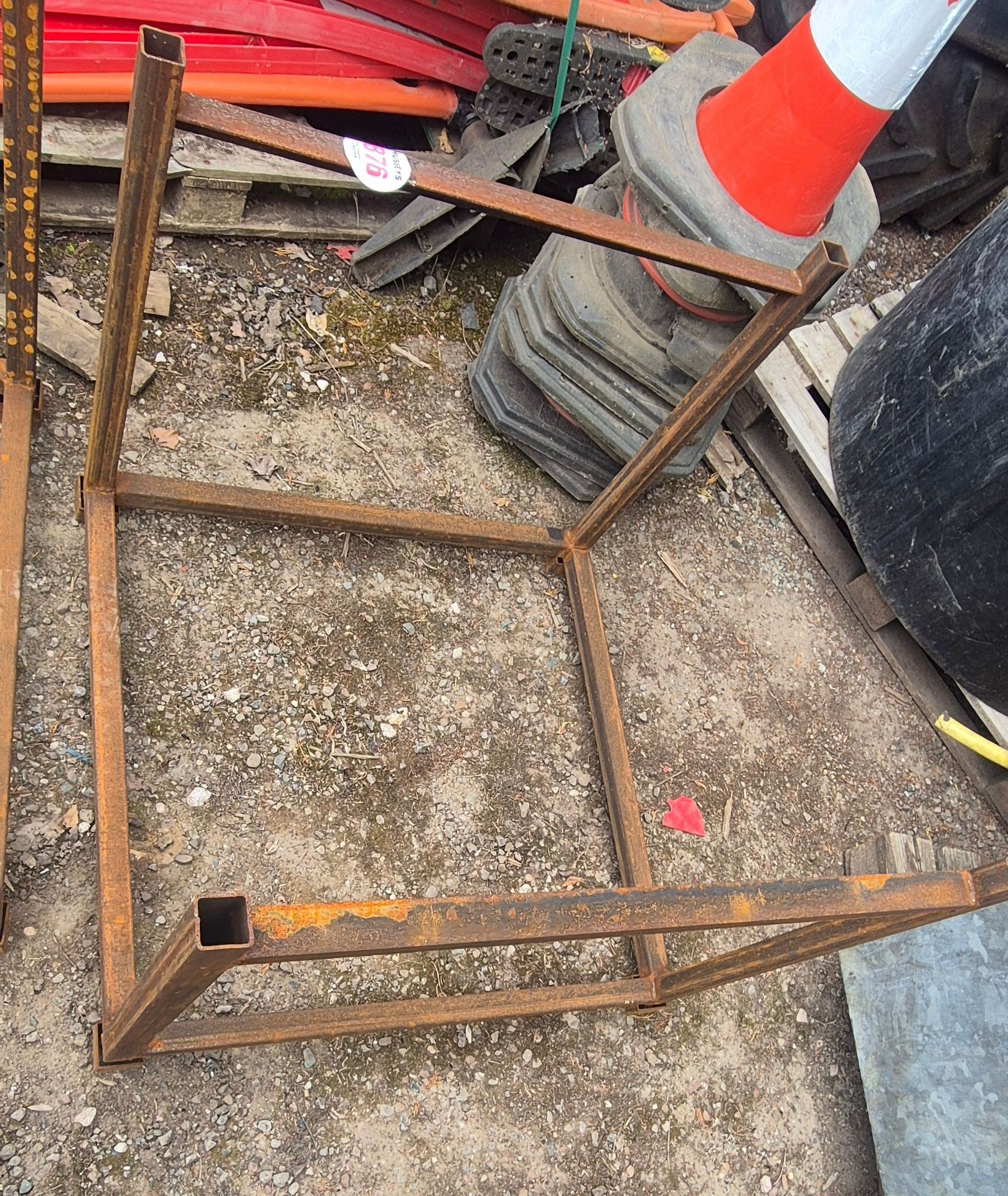STEEL STILLAGE *** No Vat On Hammer - Auctioneers