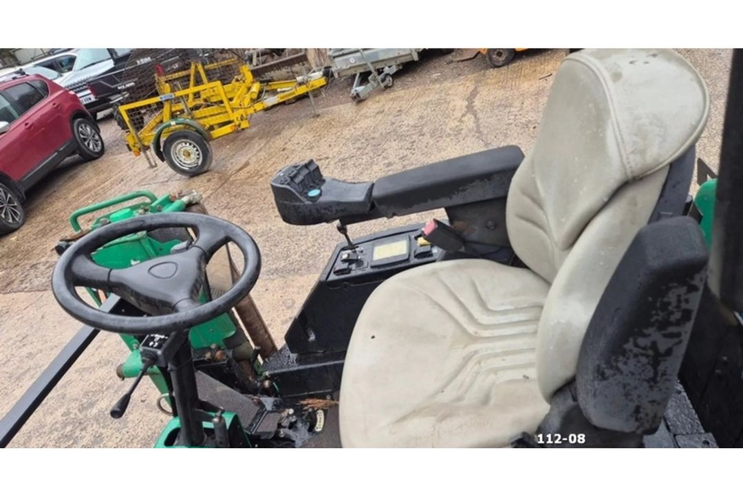 RANSOMES PARKWAY 3 TRIPLE MOWER 2015 SHOWING 837HR - Image 8 of 9