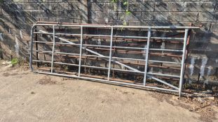 2 GATES
