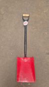 SHOVEL *** No Vat On Hammer - Auctioneers Margin