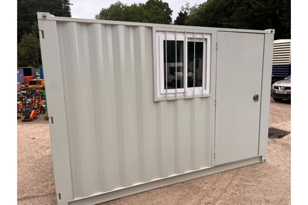 11FT STORAGE CONTAINER/SITE OFFICE UNUSED C.W PEDE - Image 3 of 8
