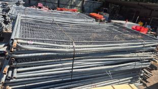 APPROX 50 HERAS FENCE PANELS *** Direct From GAP *