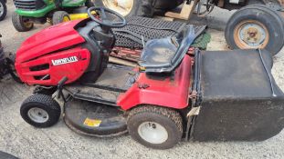 LAWNFLITE RIDE ON MOWER *** No Vat On Hammer - Auc