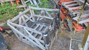 WOODEN STILLAGE *** No Vat On Hammer - Auctioneers