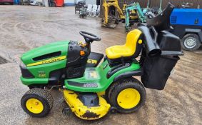 JOHN DEERE X140 RIDE ON MOWER