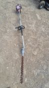 LONG REACH HEDGE TRIMMER *** No Vat On Hammer - Au
