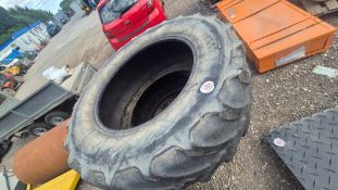PR OF TRACTOR TYRES *** No Vat On Hammer - Auction