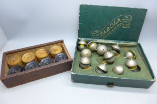 Vintage Tabola table lawn bowls game and draughts set