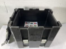 A Dometic Front Runner Wolf Pack Pro - Twin Set.