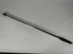 A Mac-Tools 1/2 bi-material breaker bar (V30SFA).