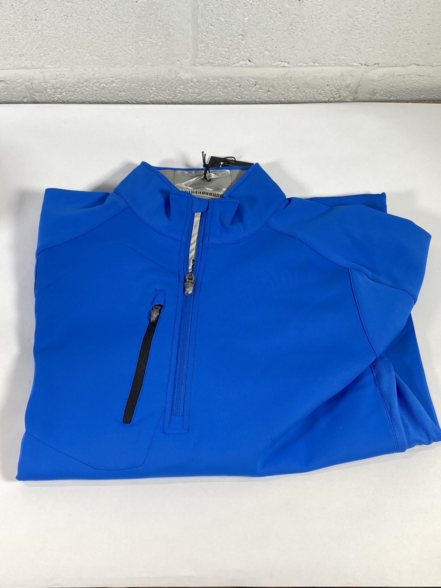 A Zero Restrictions Sipper pullover jumper (Medium).
