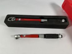 Two pre-owned Teng Tools torque wrenches: 3892AG-E3 and E1.