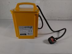Pre-owned Oypla 3.3kVa 110v twin outlet transformer.