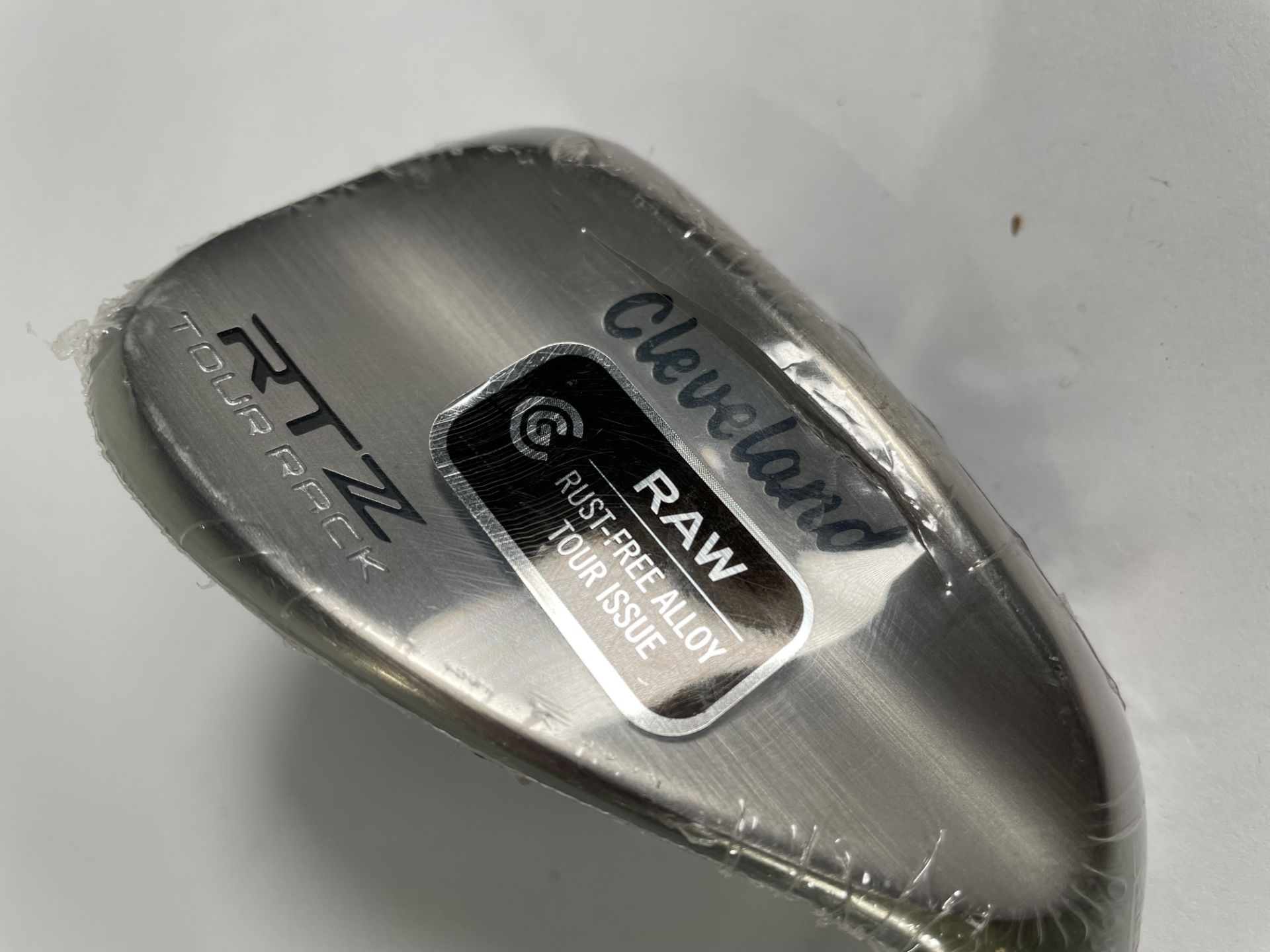 An as new Cleveland RTZ Golf Wedge Tour Rack Steel, 54, RH. Modus 3 shaft. - Image 2 of 2