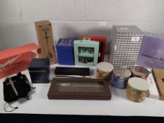 Assorted homeware to include Ralph Lauren candle, Culinary Concepts, Ichendorf and related (over 18s
