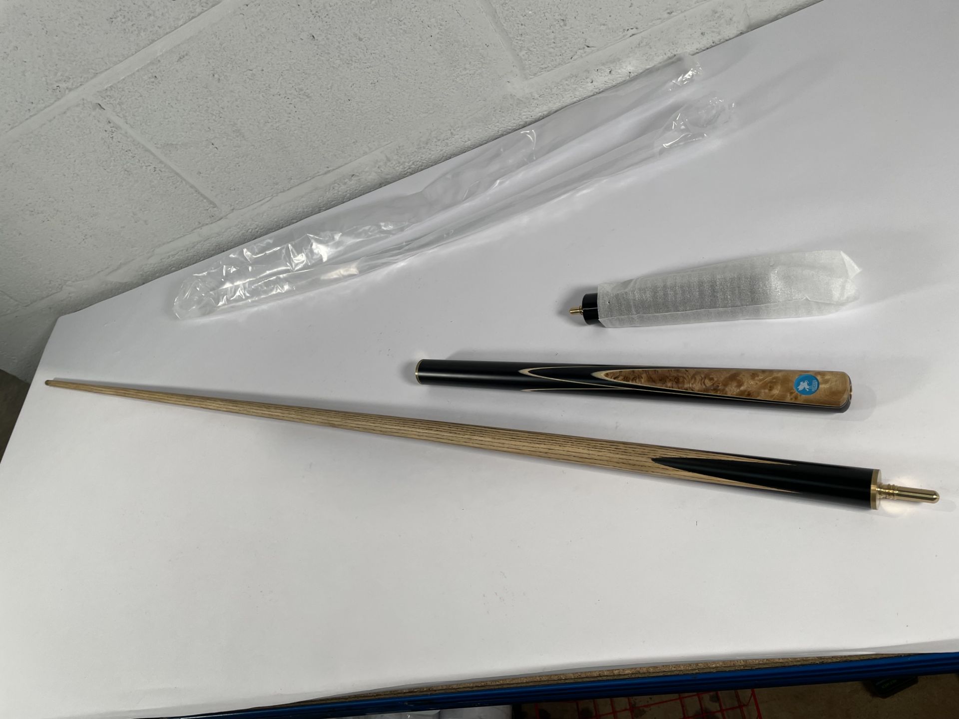 An as new Pegasus 3/4 jointed ash snooker cue.
