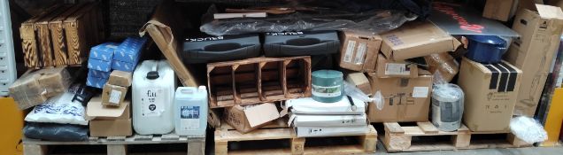 A large quantity of assorted household, homewares and garden related items.