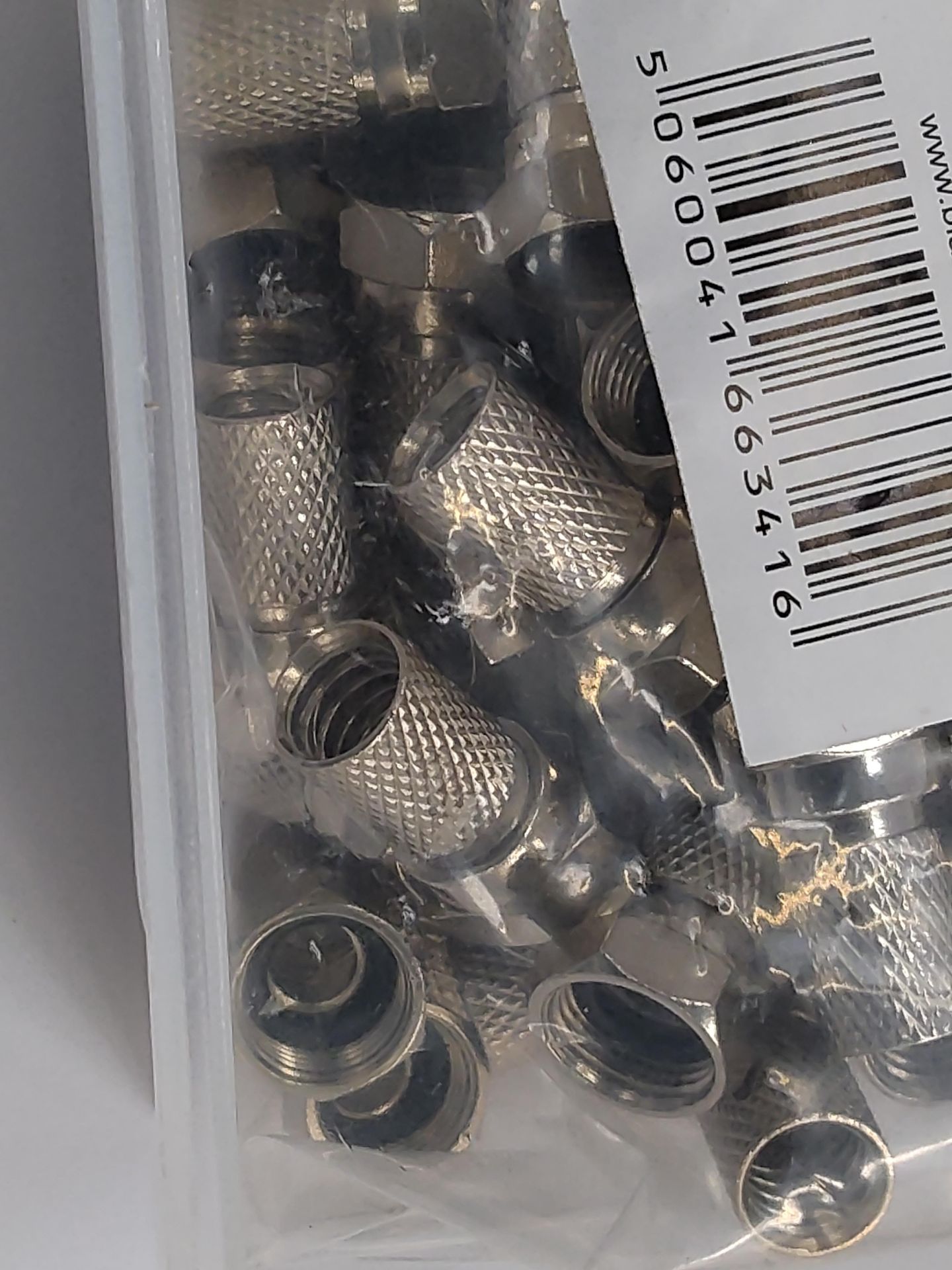 Approximately one thousand as new ProCeption F type twist on connector with 'O' ring, for type RG6/W - Image 2 of 2