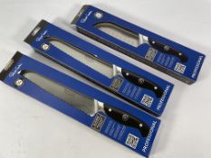 Two Robert Welch Professional V 22cm Bread Knives and a Professional V 14cm Santoku Knife, all as ne