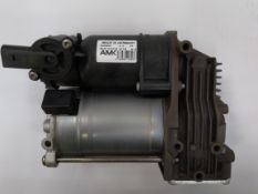 Pre-owned OEM AMK A1716 VW Crafter compressor air suspension 20005267.