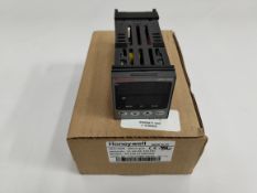 As new Honeywell Micro-Pro Digital Temperature Controller (DC120 211001000).