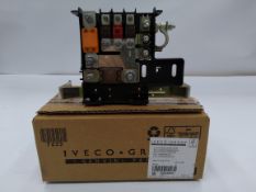 Twenty as new Iveco Daily 69500831 battery terminal clamps.