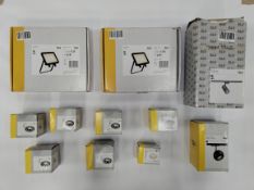 Mixed lot of SLV Lighting items including Oculus CW/White/(1004665), Light Eye 90 QPAR51/1-Phase Tra