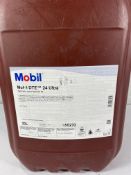 A Mobil 155233 DTE 24 Ultra Hydraulic Oil, 20ltr.