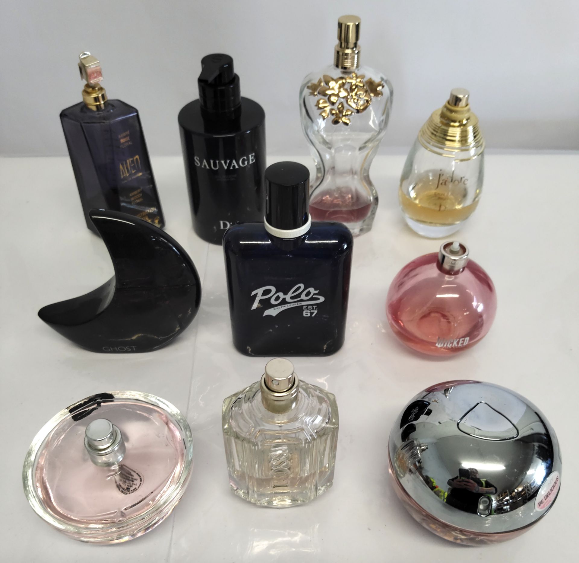 Forty perfumes/testers and related to include Moschino, Armani, Gucci, Paco Rabanne and more (please - Image 3 of 4