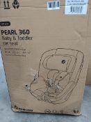 A boxed Pearl 360 baby & toddler car seat (outer box has slight damage).