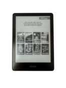 Pre-owned Amazon Kindle Paperwhite (11th Gen) 8GB E-Reader in Black (Some cosmetic marks) (S/N: G001