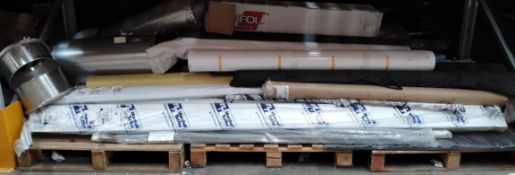 A quantity of assorted miscellaneous materials.